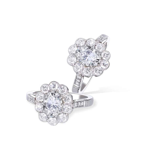 Oval diamond cluster ring